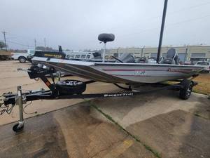 lot 204 image: Ranger Boat RT178