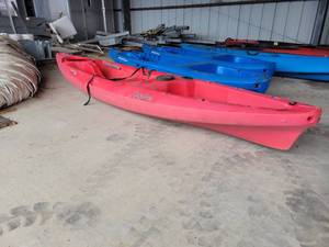 lot 9069 image: Pescador 12 Perception Sport Kayak