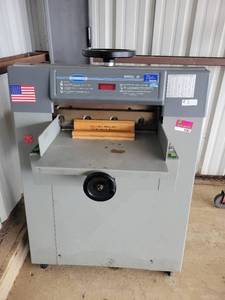 lot 9080 image: Challenge Paper Cutter Model 20 - Serial No. 3961&nbsp