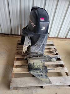 lot 9082 image: Mercury Boat Motor - Parts Only - Seriel No 1C198085