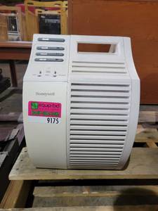 lot 9175 image: Honeywell Model 1700-S
