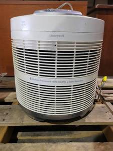 lot 9177 image: Honeywell Purifier Model 50250 Series