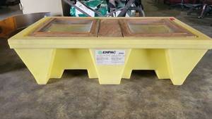 lot 9227 image: Enpac Corporation Poly-Spill Pallet 2000