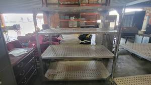 lot 9233 image: 4-Tier Metal Shelf on Casters