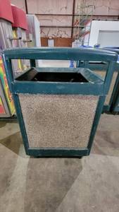 lot 9282 image: Green Outoor Trash Bin