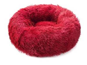 lot 36696 image: PUFFY SIDED MEDIUM SIZED PET BED RED AND FUZZY FUR
