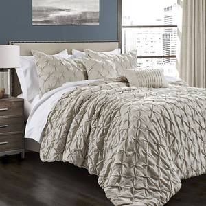 lot 36909 image: Ravello Pintuck 5-Piece King Comforter Set Bedding