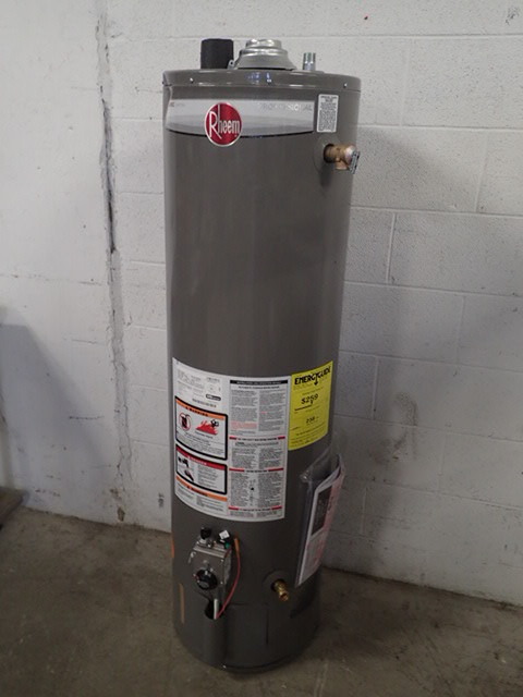 lot 7002 image: Rheem 29 gal. Residential Gas Water Heater, NG, 32000 BtuH