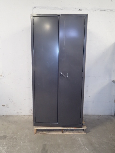 lot 7011 image: Hallowell Steel Storage Cabinet