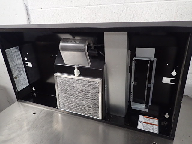 lot 7071 image: Whirlpool Range Hood