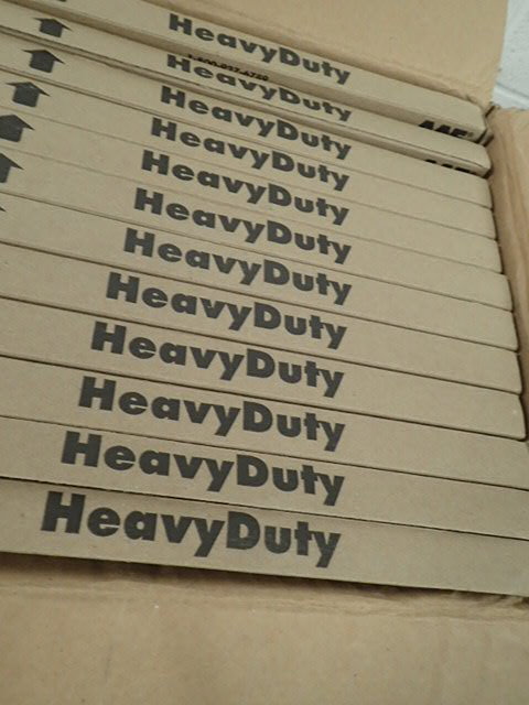 lot 7163 image: (12) AAF 18 x 18 x 1 Heavy Duty Air Filters