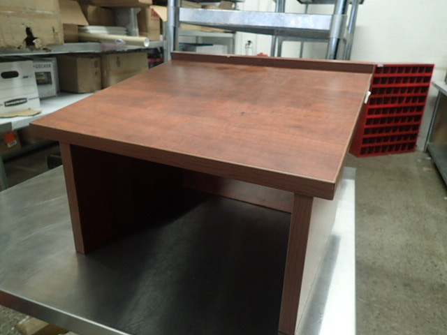 lot 7191 image: Wood Speaking Podium