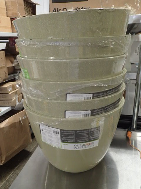 lot 7253 image: (6) Southern Patio HDR Planters