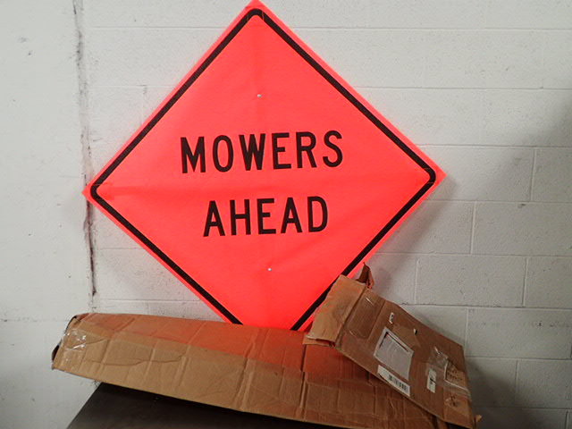lot 7190 image: Mowers Ahead Caution Signage