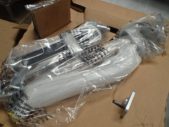 lot 7233 image: FYI Single Flat Panel Monitor Stand