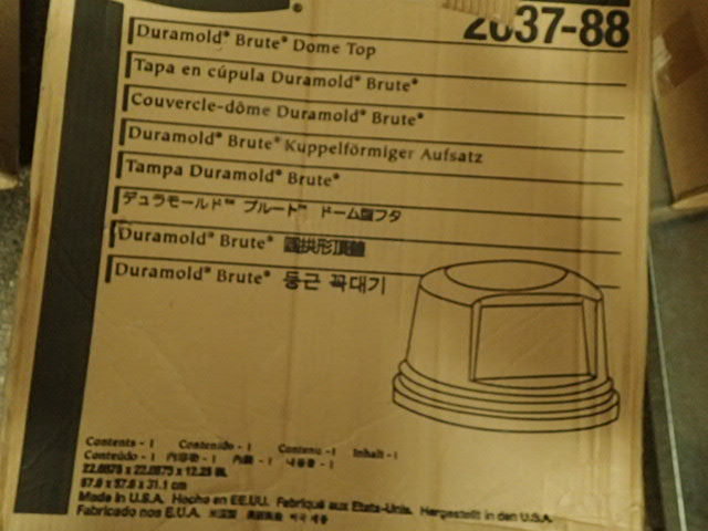 lot 1194 image: Rubbermaid Wastecan Lid