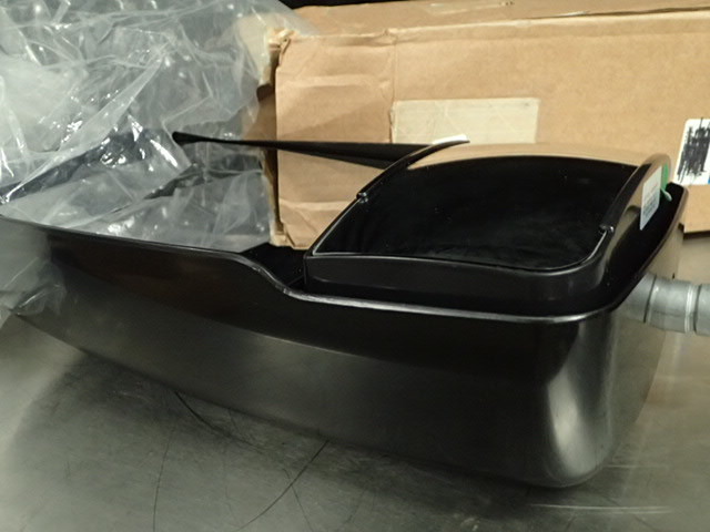 lot 1255 image: Velvac Mirror Head Only Deluxe with Convex Left