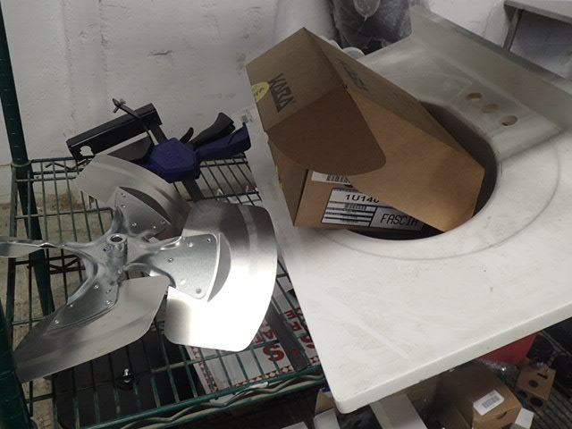 lot 7510 image: Rack of Misc. Goods