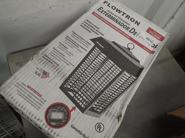 lot 106 image: Flowtron Outdoor Insect Killer