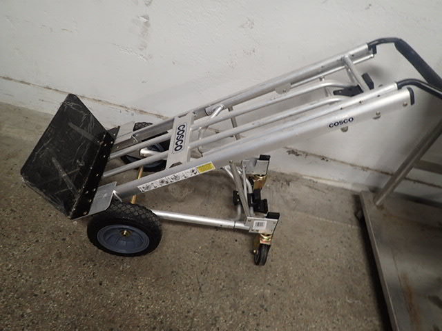 lot 117 image: Costco 3in 1 Hand Truck