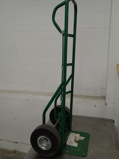 lot 122 image: Green Hand Truck