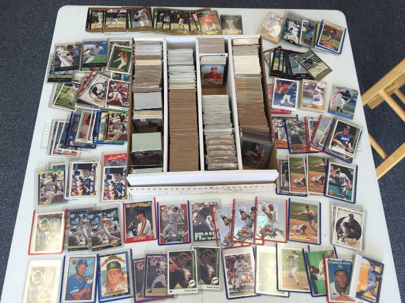 lot 1058 image: 3,200 Count Box Jam Packet With Baseball Superstars - Rookies - Inserts & More - Book Value Over $500 - A True Treasure Hunt