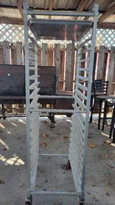 lot 6113 image: Rolling Aluminum Win Holt Pan Rack