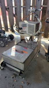 lot 6116 image: Mobile Commercial Filter For Cooking Oil (405)