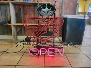 lot 9500 image: Budweiser Open Sign&nbsp