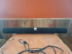 lot 9524 image: Vizio Sound Bar (VSB200)