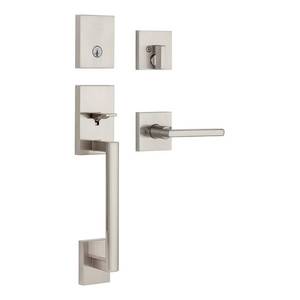 lot 51237 image: Kwikset Signature Series Satin Nickel San Clemente Single Cylinder Handleset With Halifax Lever