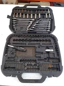 lot 51247 image: Husky Mechanic tool set