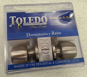 lot 51294 image: Toledo bedroom and bathroom door knobs, 2 pack