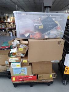 lot 52462 image: Pallet of miscellaneous items Bidders Must Take All Items