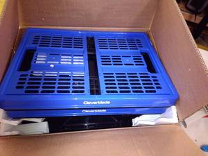 lot 11129 image: Blue collapsible Storage bin