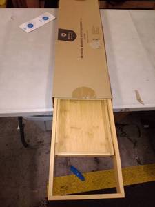 lot 11161 image: Premium Bamboo Bathtub Caddy