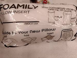 lot 43096 image: FOMAILY PILLOW INSERT