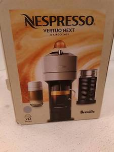 lot 43111 image: Nespresso vertuo next & aeroccino3