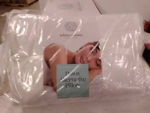 lot 43115 image: white classic hotel collection down alternative pillow set of 2 2025 inches
