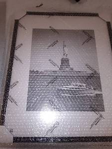 lot 43123 image: enjoy basics wall display and easy to use poster frame set 2pcs