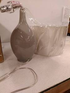 lot 43148 image: gray Lamp and lamp shade
