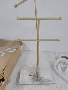 lot 46100 image: gold and white stand