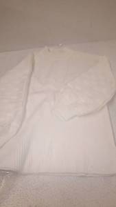 lot 99379 image: Scottish Isle White Long-Sleeve size ,,S