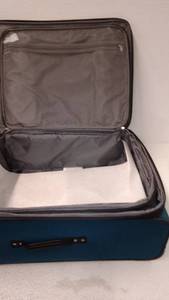 lot 99415 image: American Tourister Pop Max 2 Piece Luggage Spinner Set - 292521 Teal