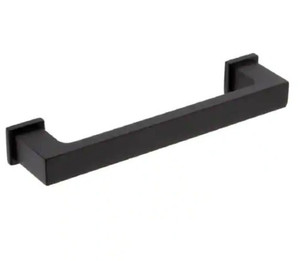 lot 51670 image: 3 boxes of - Chelsey 4 in. Matte Black Drawer Pull