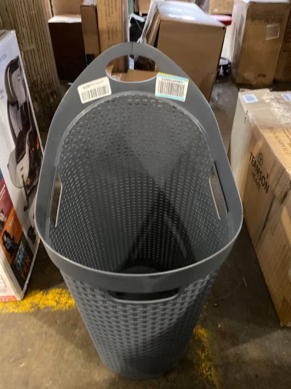 lot 29401 image: Laundry Basket