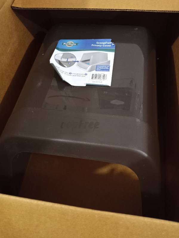 lot 29452 image: PETSAFE SCOOP FREE PRIVACY COVER LITTER BOX (TOP ONLY)