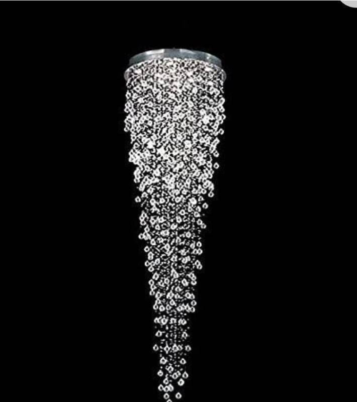lot 29472 image: AMAZON BASICS MODREN CRYSTAL RAINDROP LIGHT FIXTURE, HEIGHT 24IN