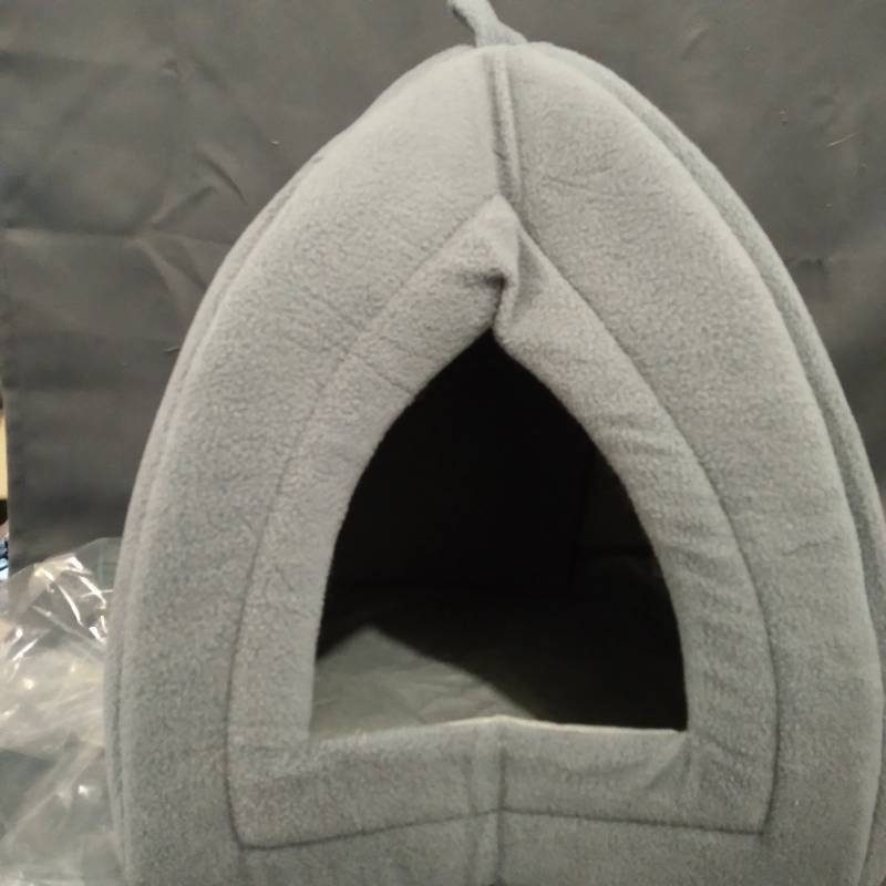 lot 29554 image: PETMAKER SMALL PET HOUSE SOFT GREY FUR