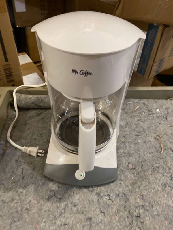 lot 29766 image: Mr Coffee Pot Preowned